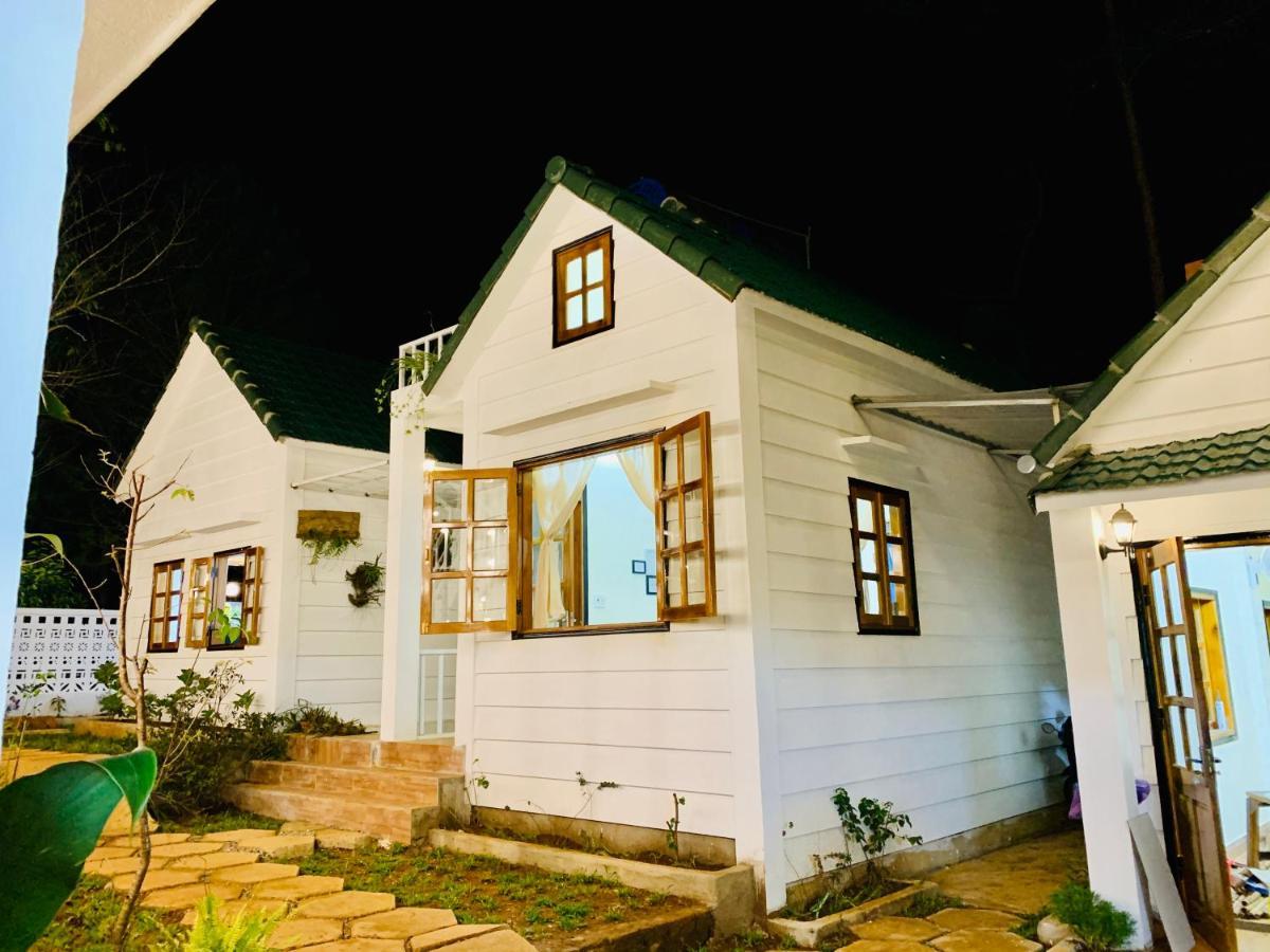 Nang Homestay Mang Den Kon Tum Exteriör bild
