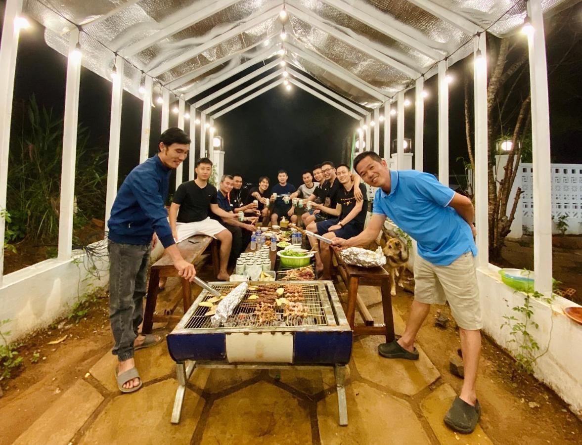 Nang Homestay Mang Den Kon Tum Exteriör bild